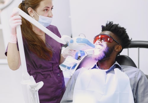 Shine Brighter: The Advantages Of Selecting Austin's Top Cosmetic Dentist For Teeth Whitening